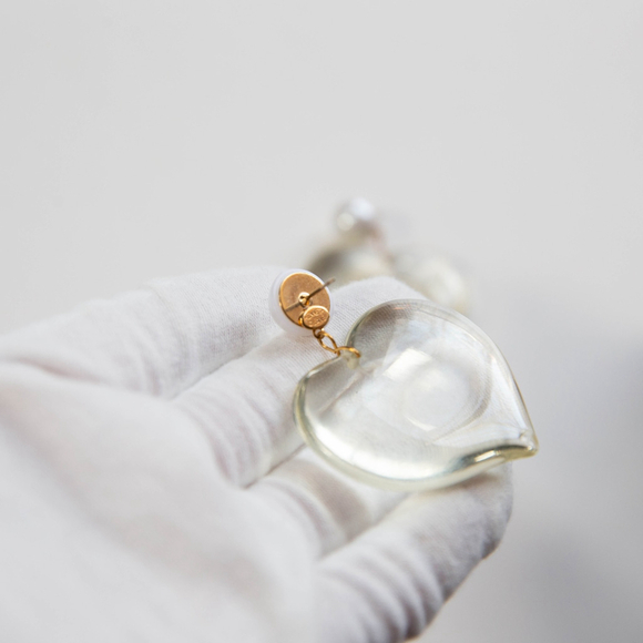 Kenneth Jay Lane Pearl Top Clear Heart Drop Earrings - Picture 5 of 8